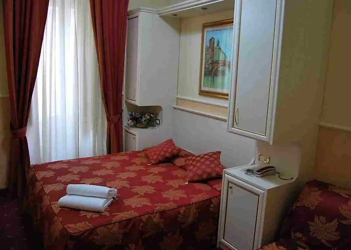 Otel Anfiteatro Flavio 3*